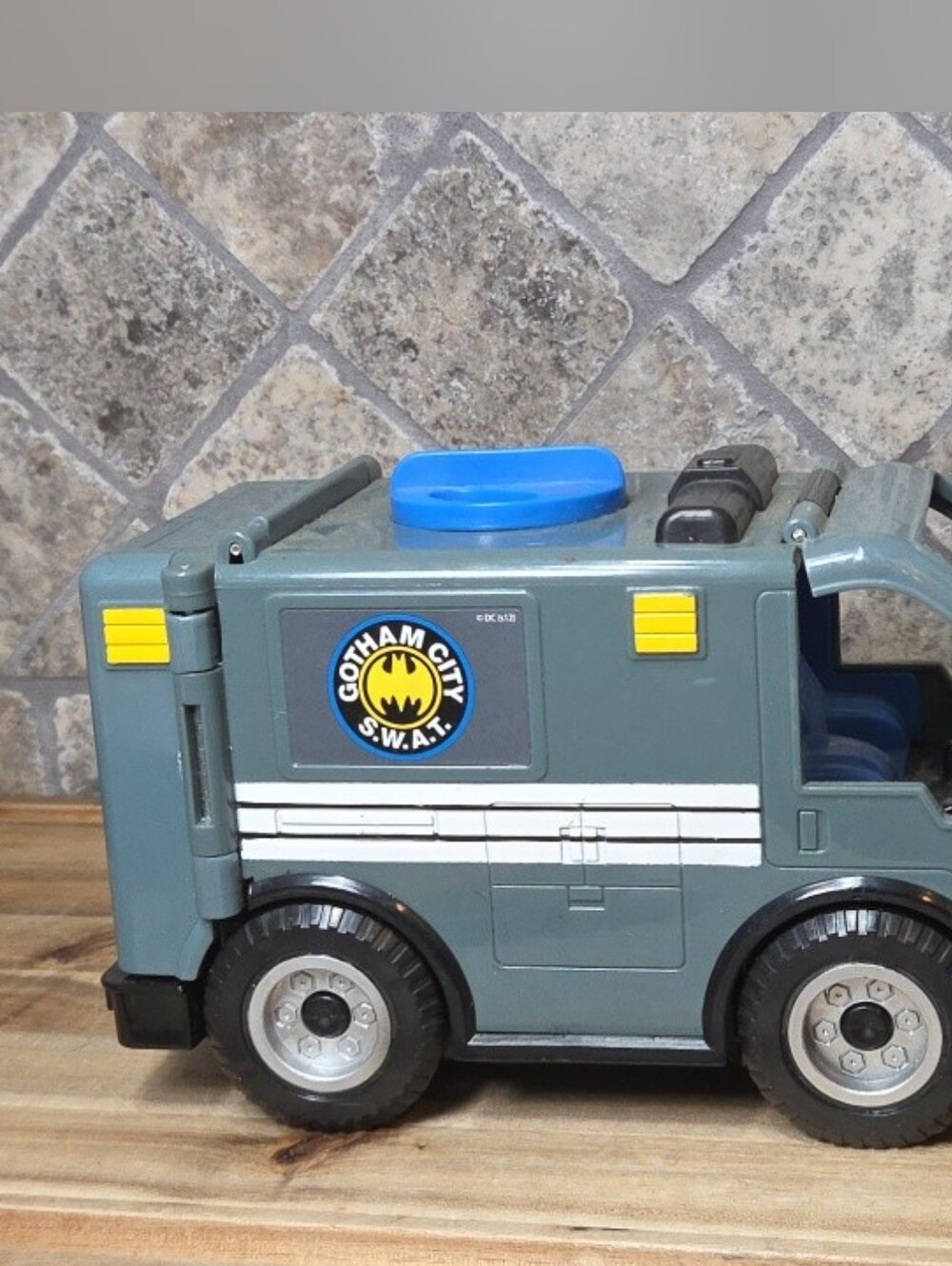 Fisher-Price Imaginext DC Super Friend Gotham City SWAT Police Truck 2008 Mattel